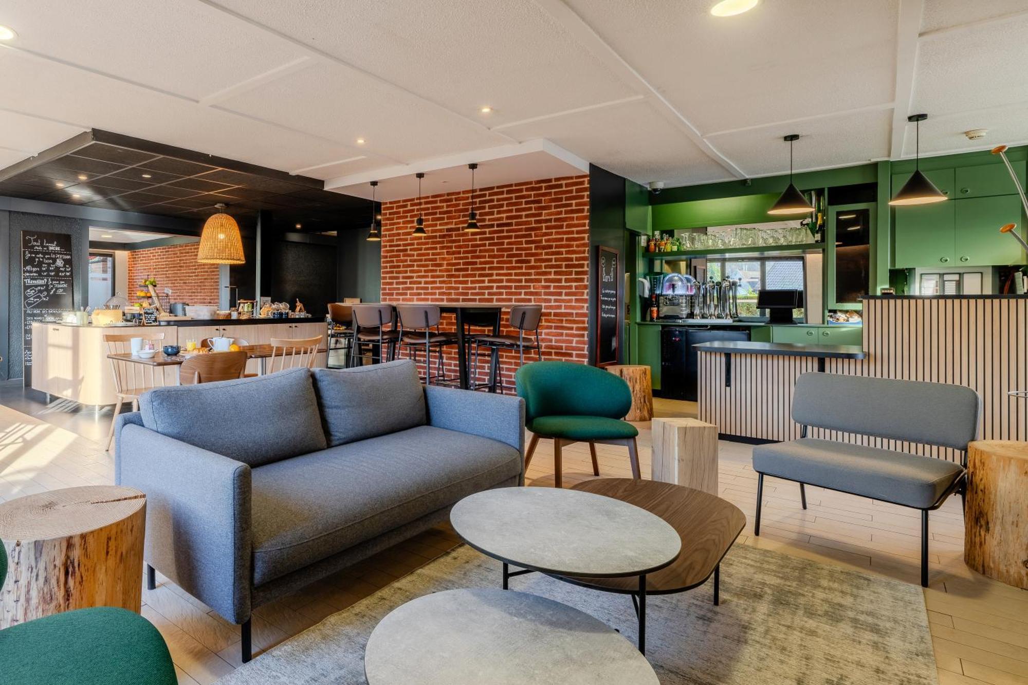 Campanile Bordeaux Est - Artigues Hotell Exteriör bild