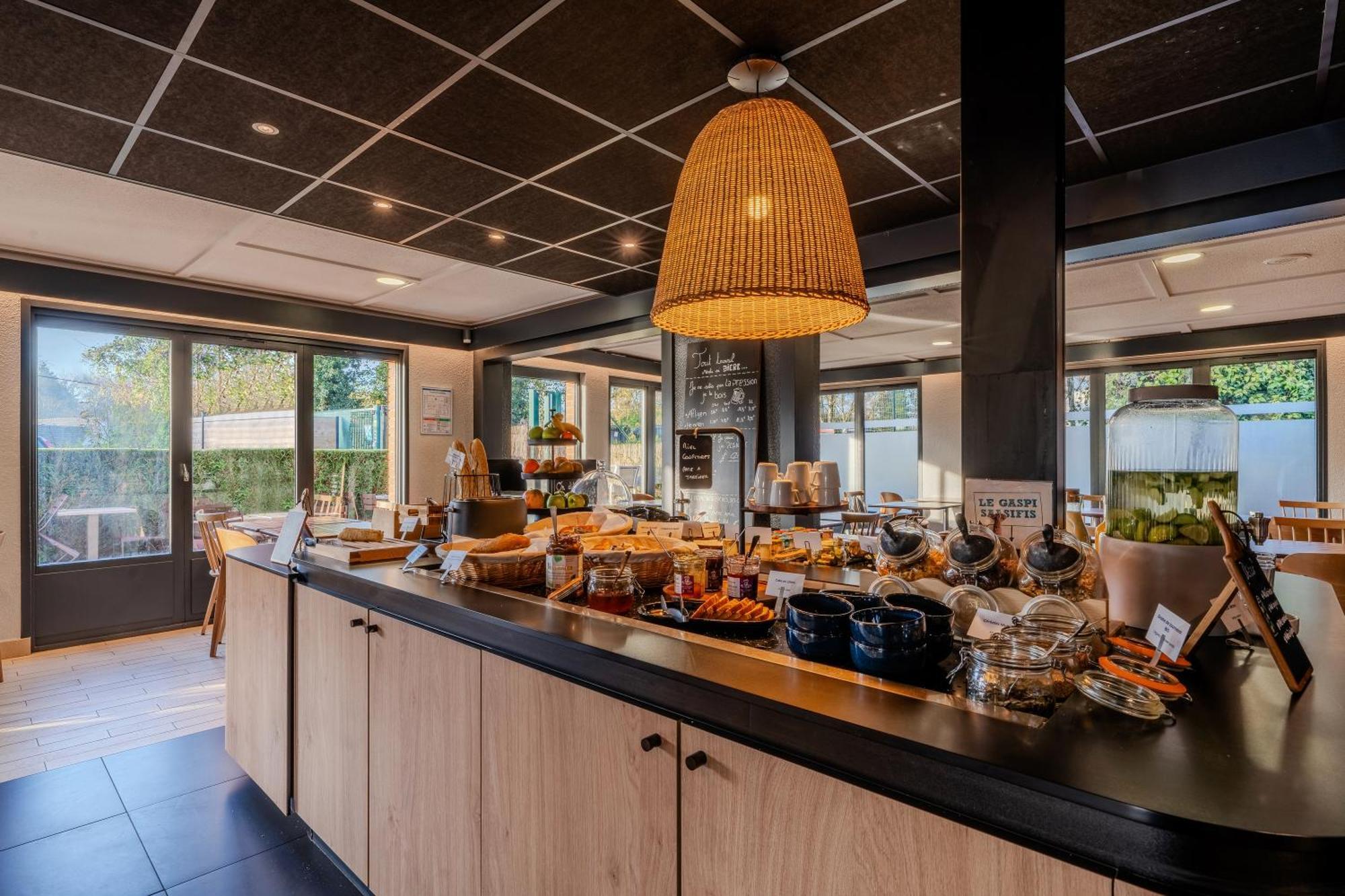 Campanile Bordeaux Est - Artigues Hotell Exteriör bild
