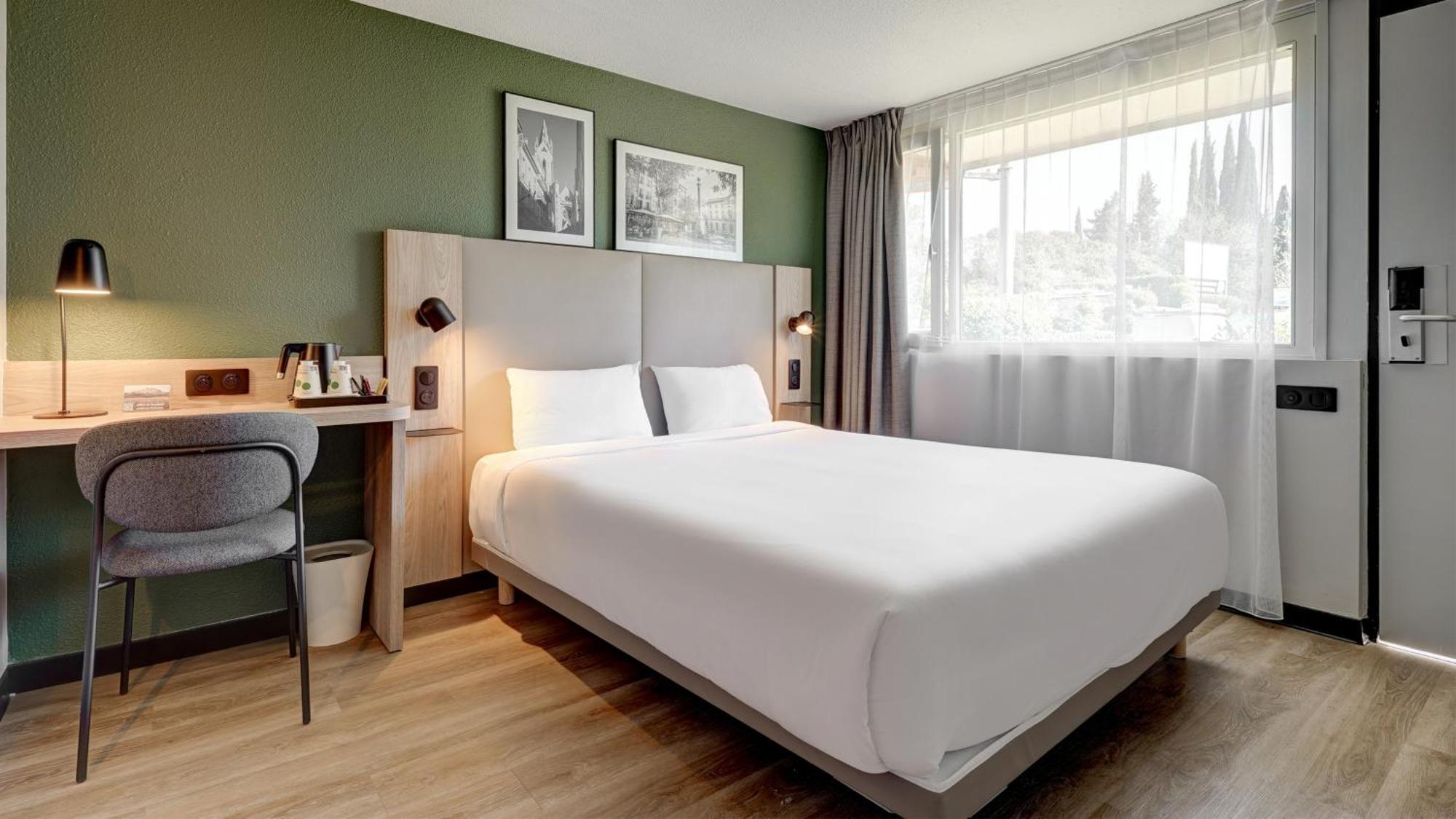 Campanile Bordeaux Est - Artigues Hotell Exteriör bild